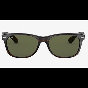 Ray-Ban Tortoise New Wayfarer Classic